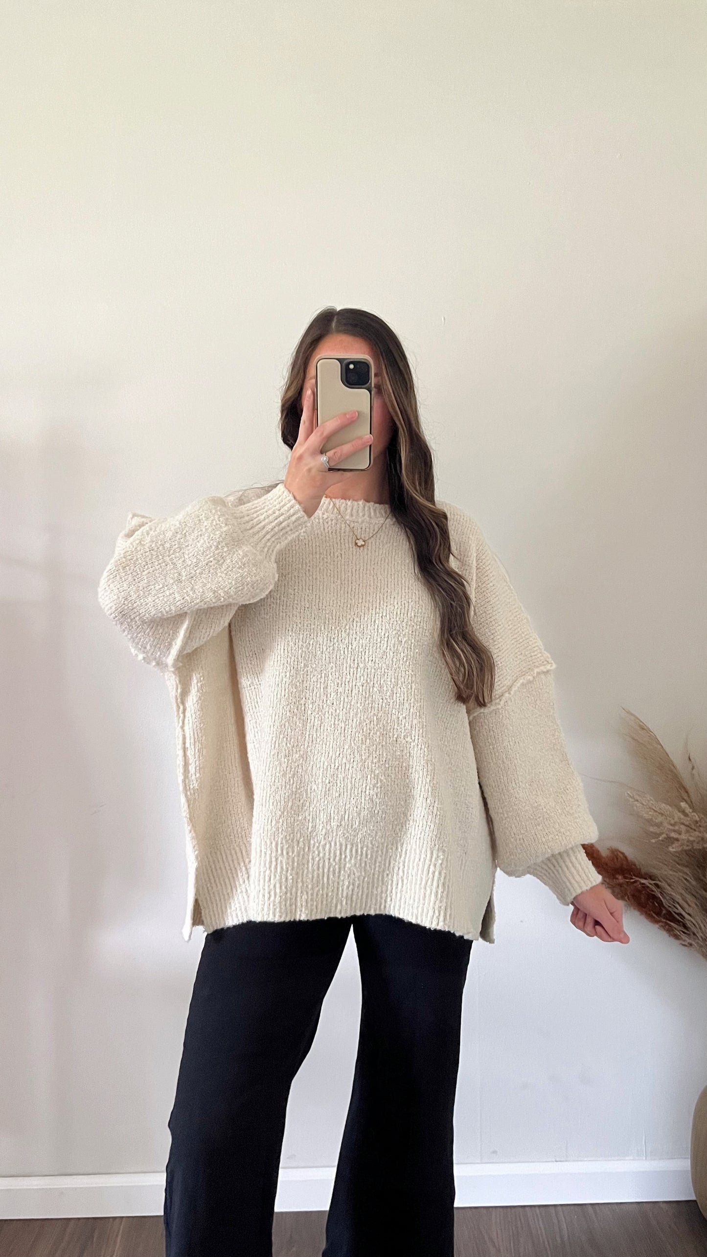 Dreamy Knit Oversized Sweater / Ivory