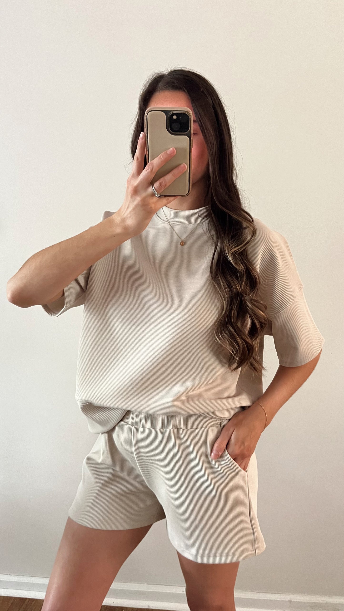 Luxe Laid-Back Set / Sand Beige