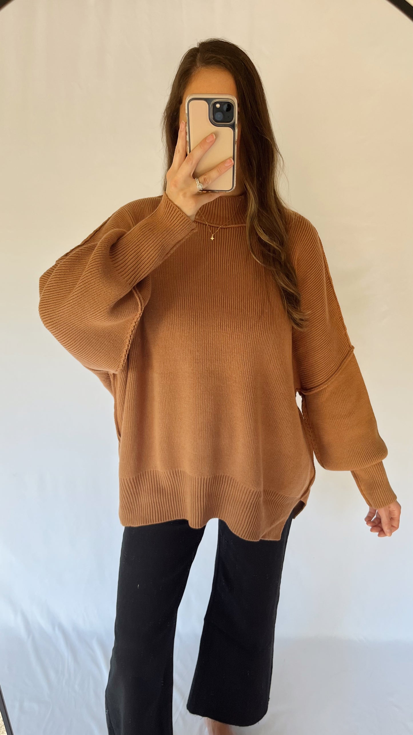 Essential Oversized Sweater / Caramel