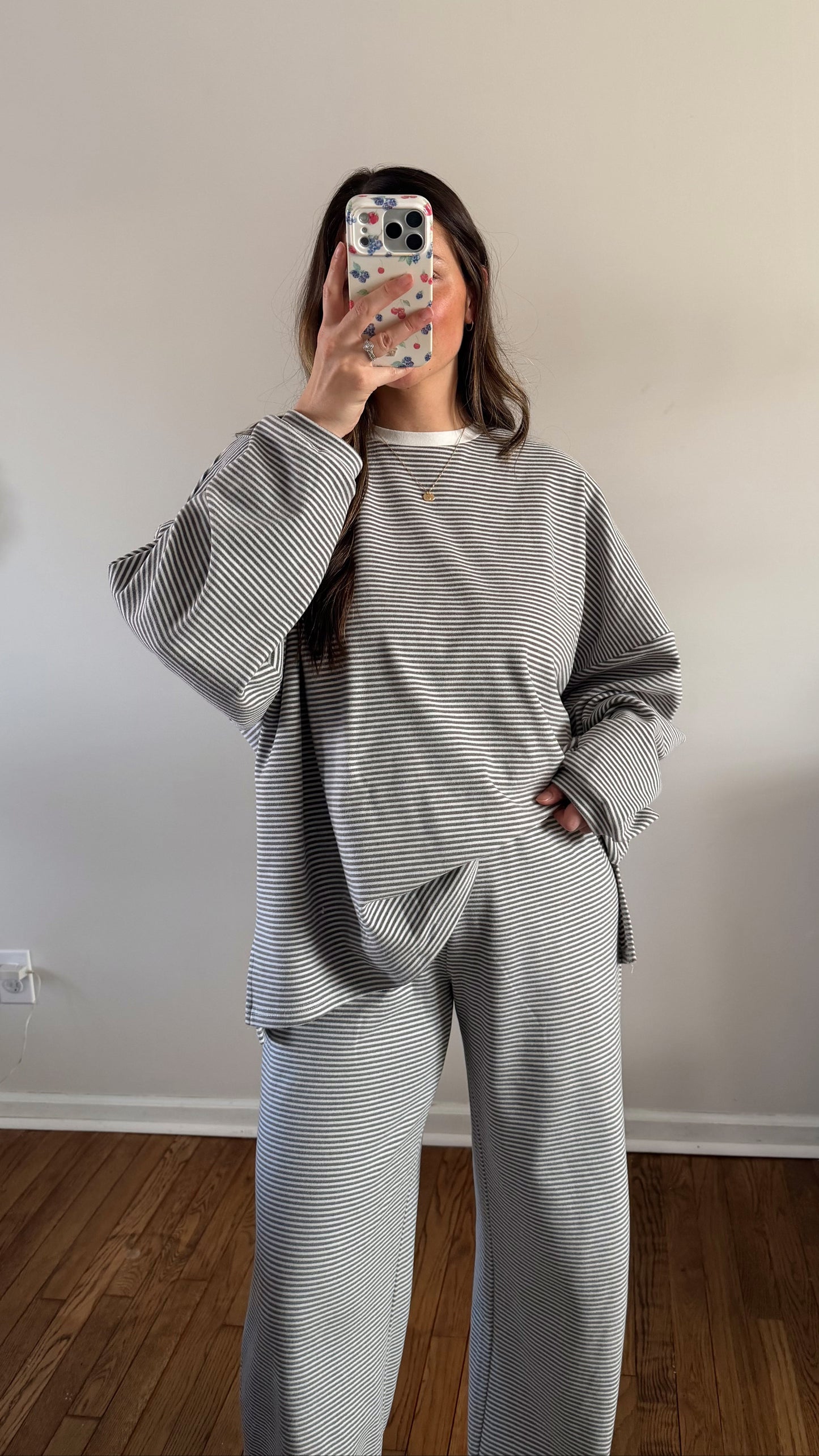 Weekend Fleece Pullover / Charcoal