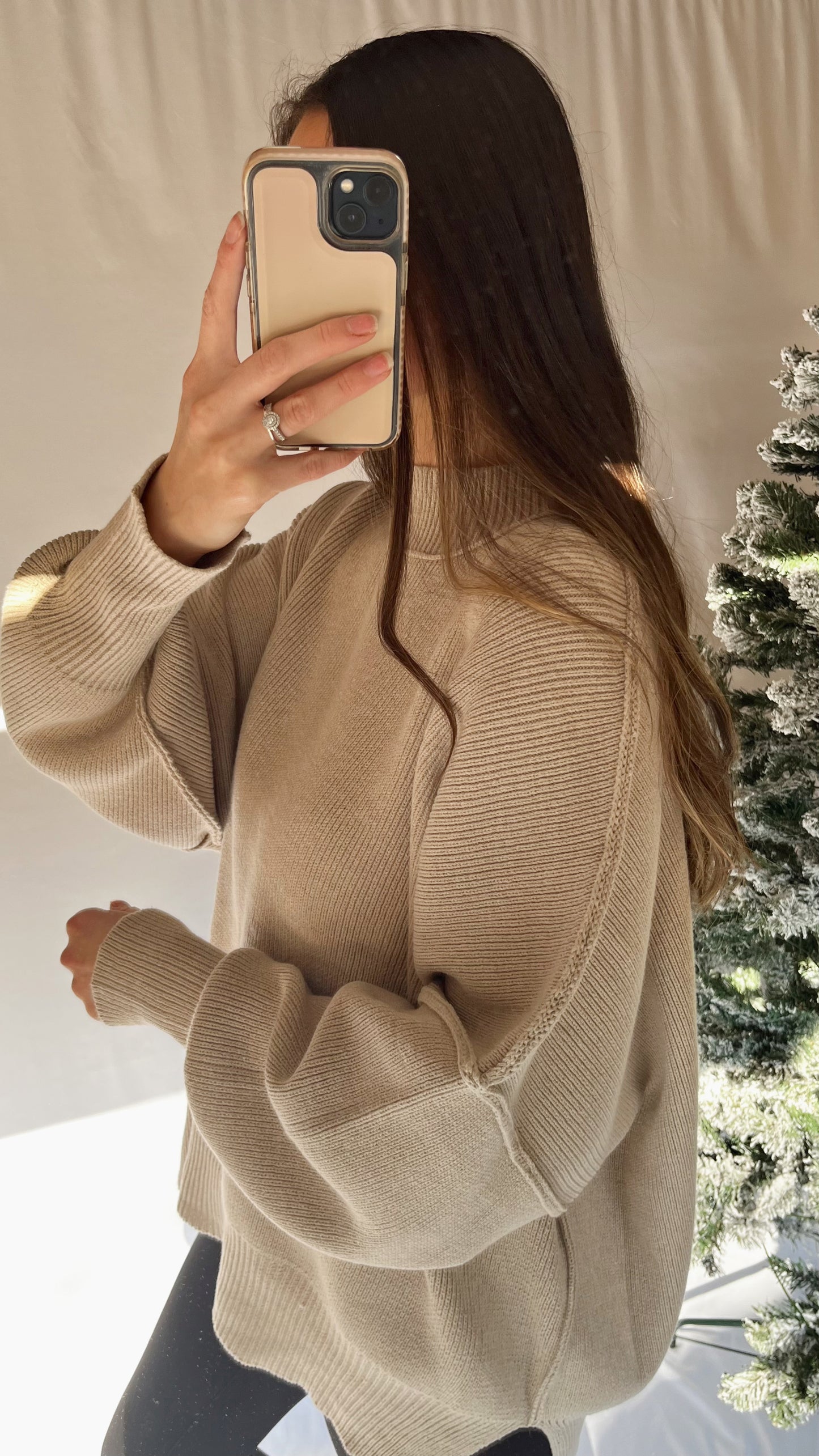 Essential Oversized Sweater / Heather Beige