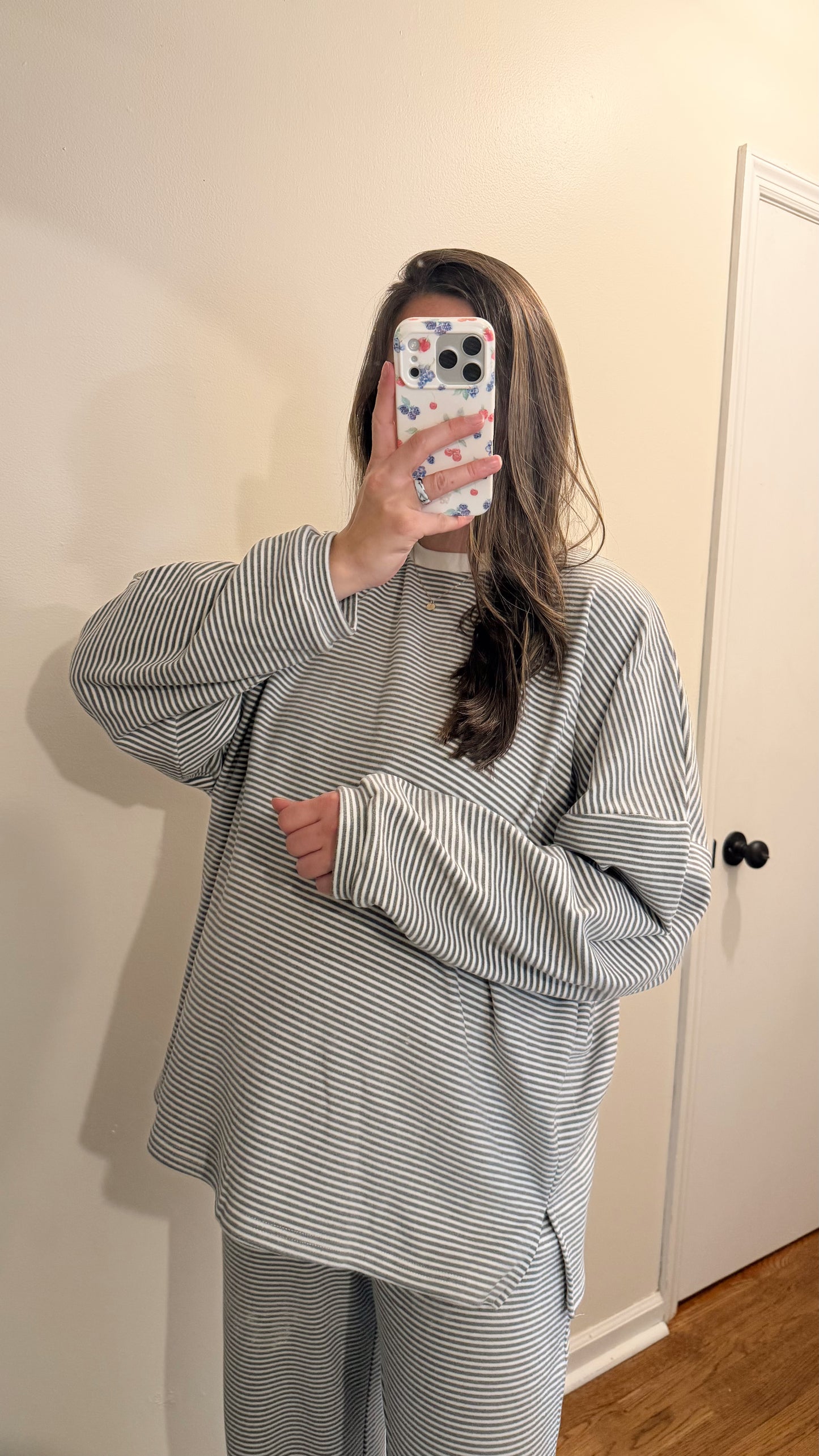 Weekend Fleece Pullover / Charcoal