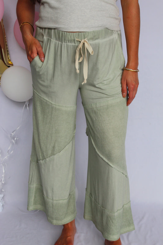 Megan Flowy Pants / Sage